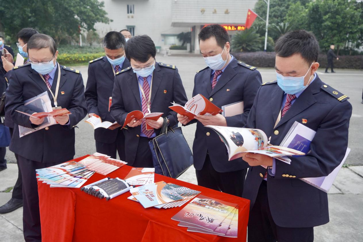 图片4.png 图片4.png