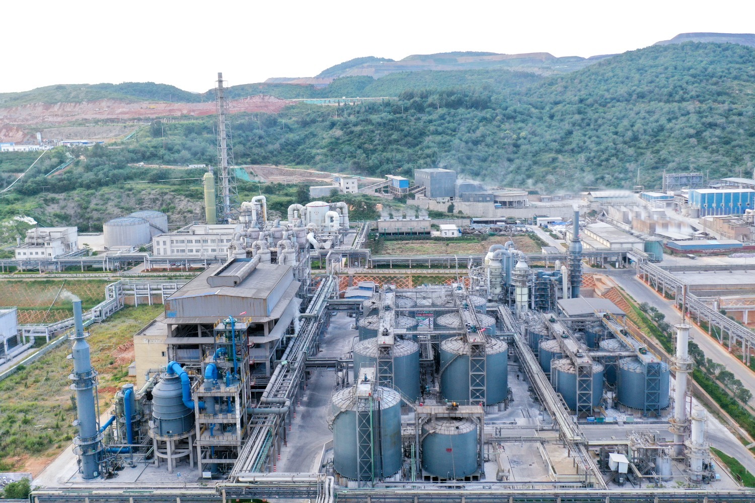 照片1:云天化磷化集团30万吨年磷酸装置.JPG 照片1:云天化磷化集团30万吨年磷酸装置.JPG