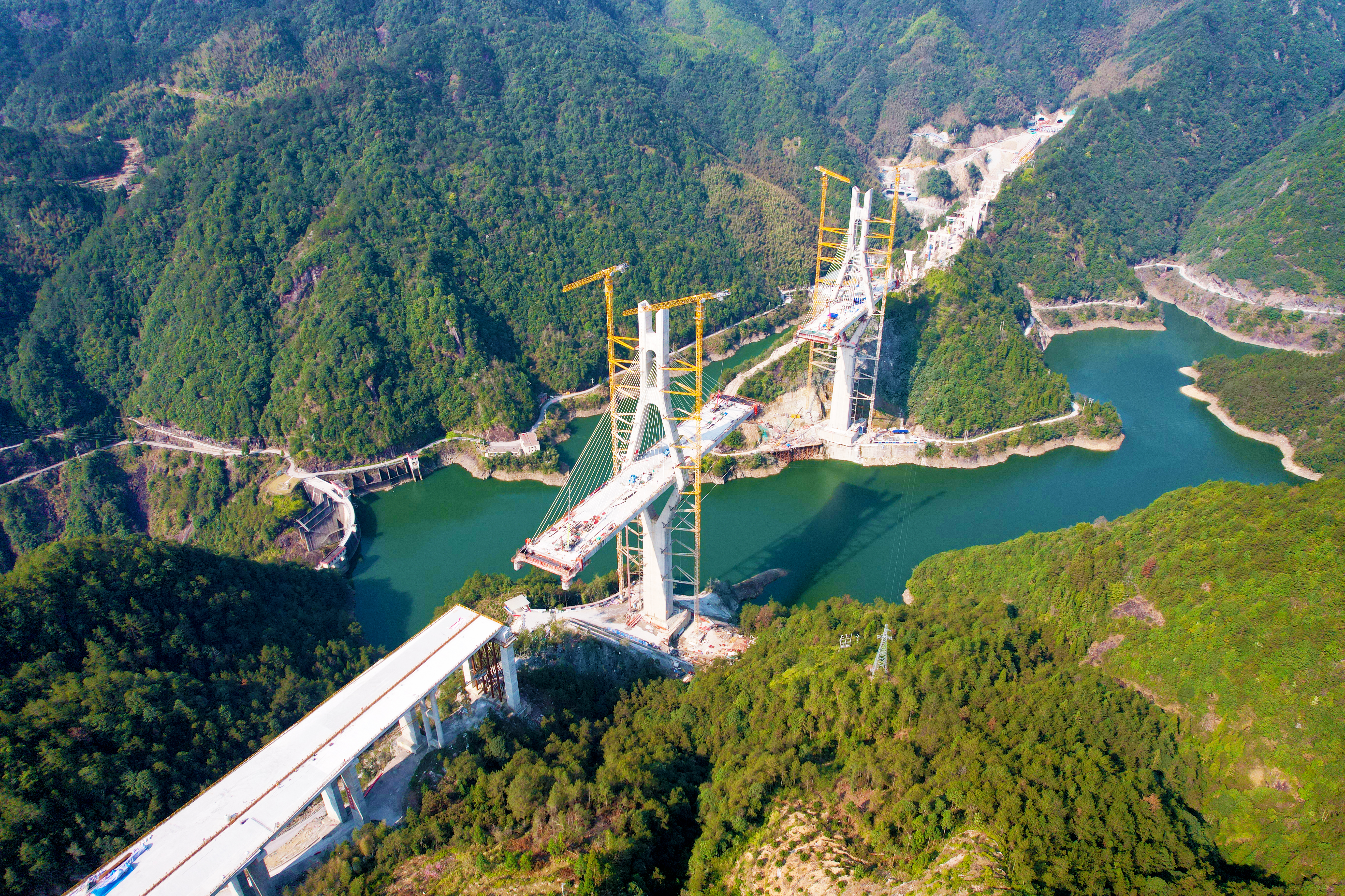 微信图片_20220519160433.jpg 微信图片_20220519160433.jpg