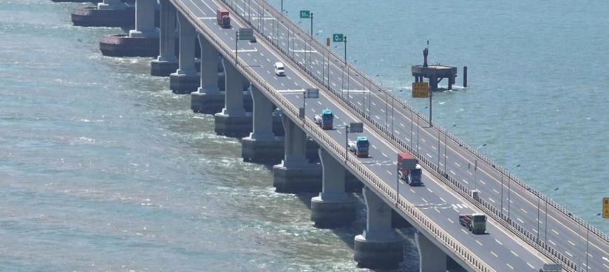 【消息稿】新港口 新挑战！上汽红岩携手友道智途驶入全新场景-修订1295.png