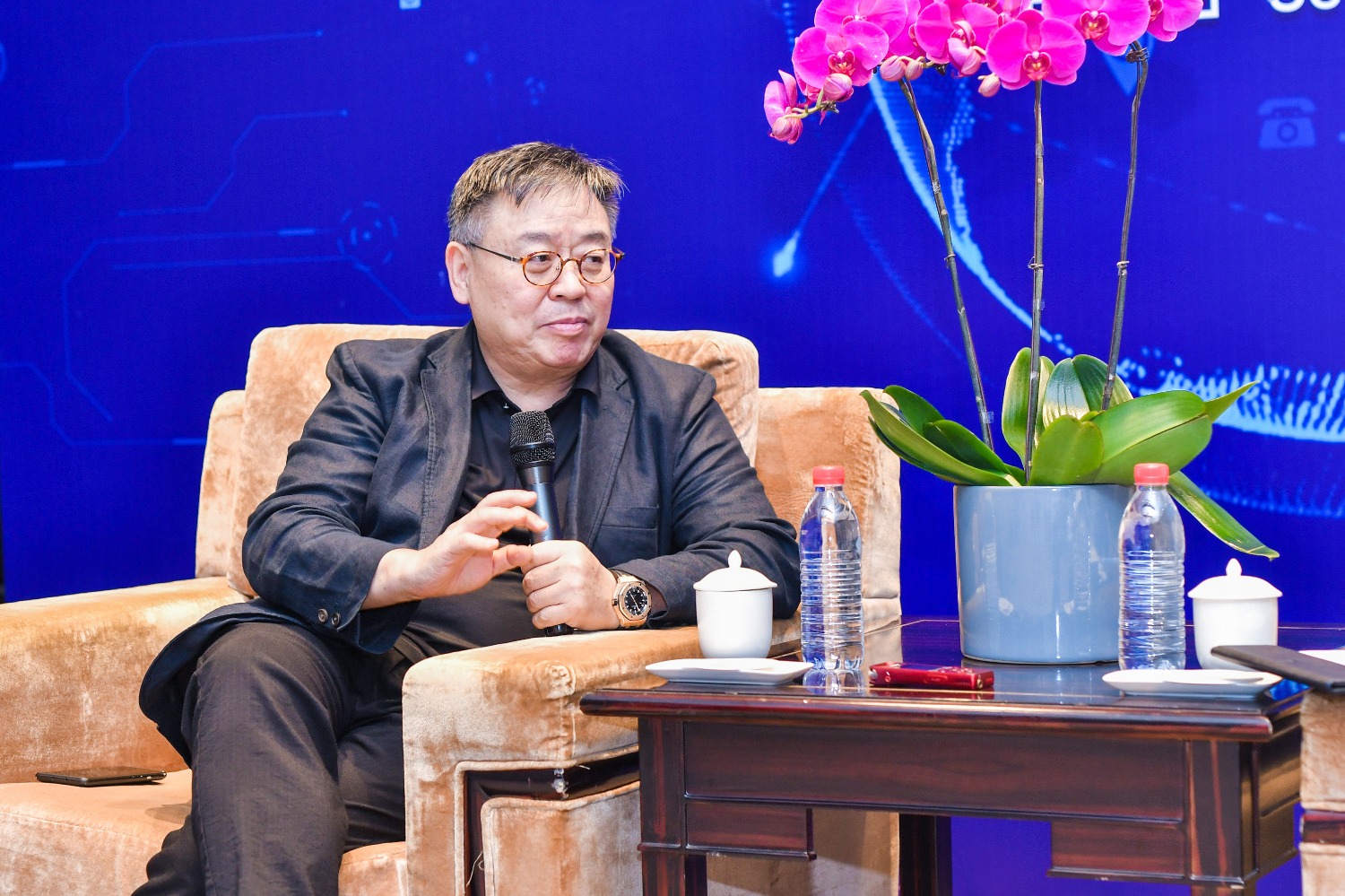 赛富亚洲投资基金创始管理合伙人阎焱让投资成为推动宁波数字化建设及