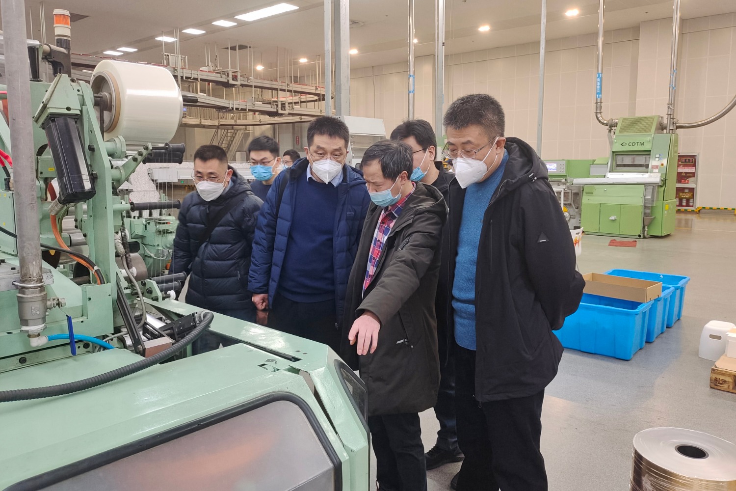 到江苏中烟徐州卷烟厂交流智能制造相关工作（郭志伟  摄）.jpg